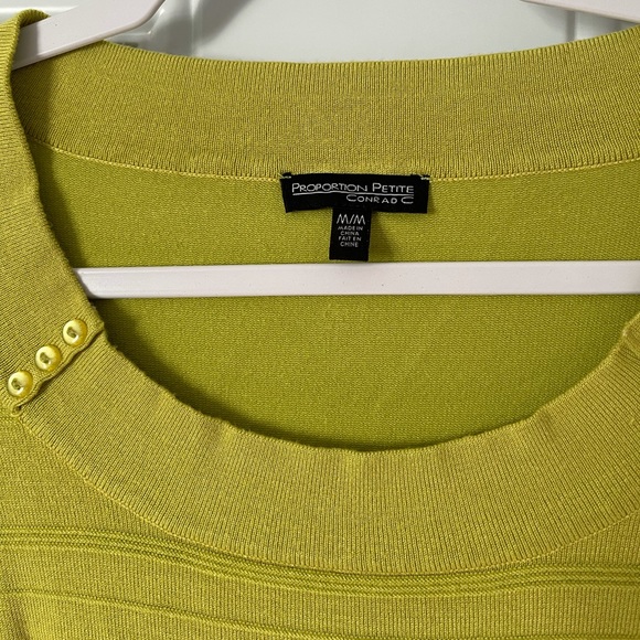 Light green sweater 💚 medium - Picture 3 of 7